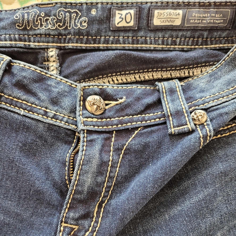 Straight leg low rise jeans